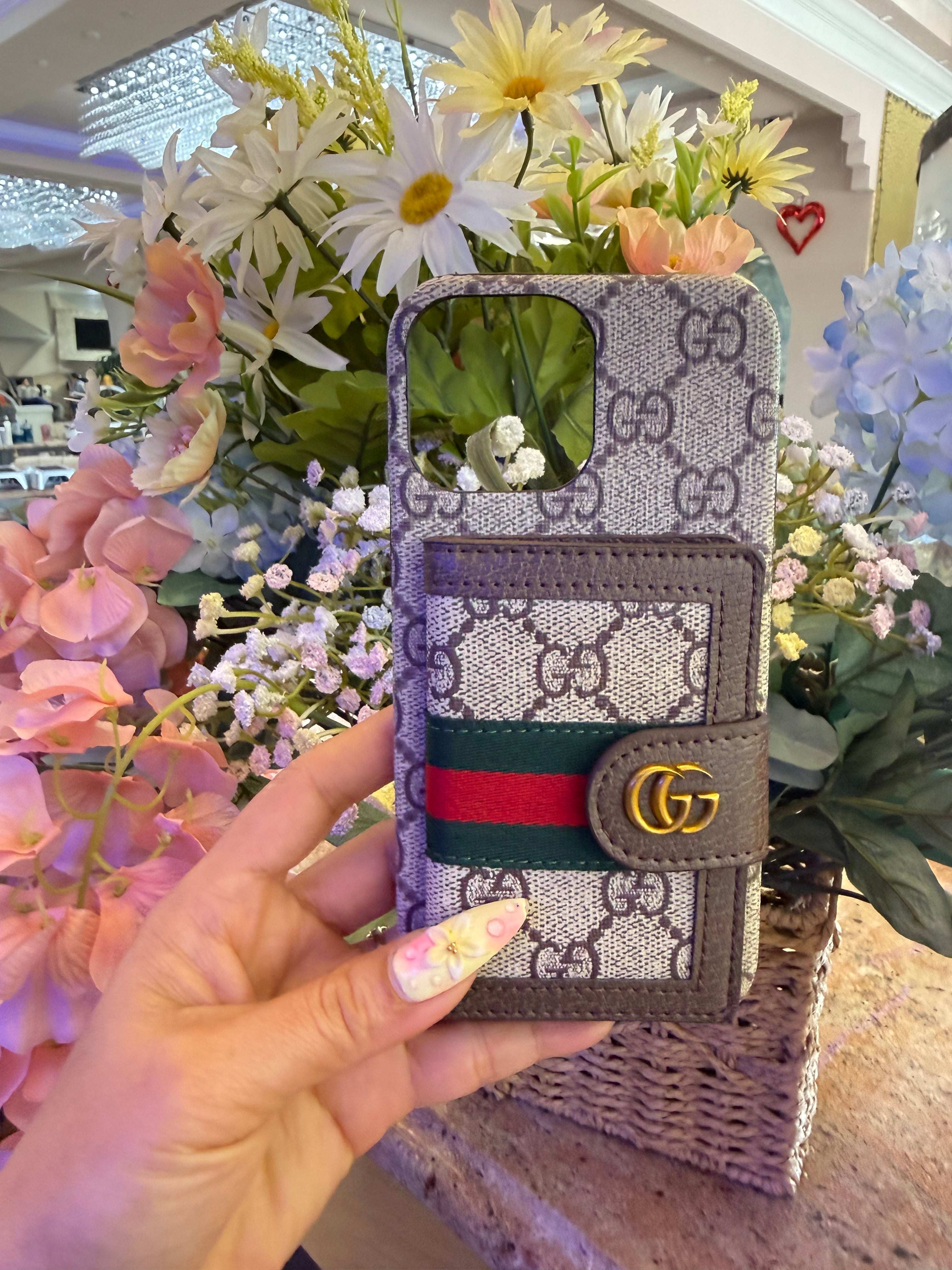 Gg Signature Monogram iPhone Card Holder Case – Style Meets Function