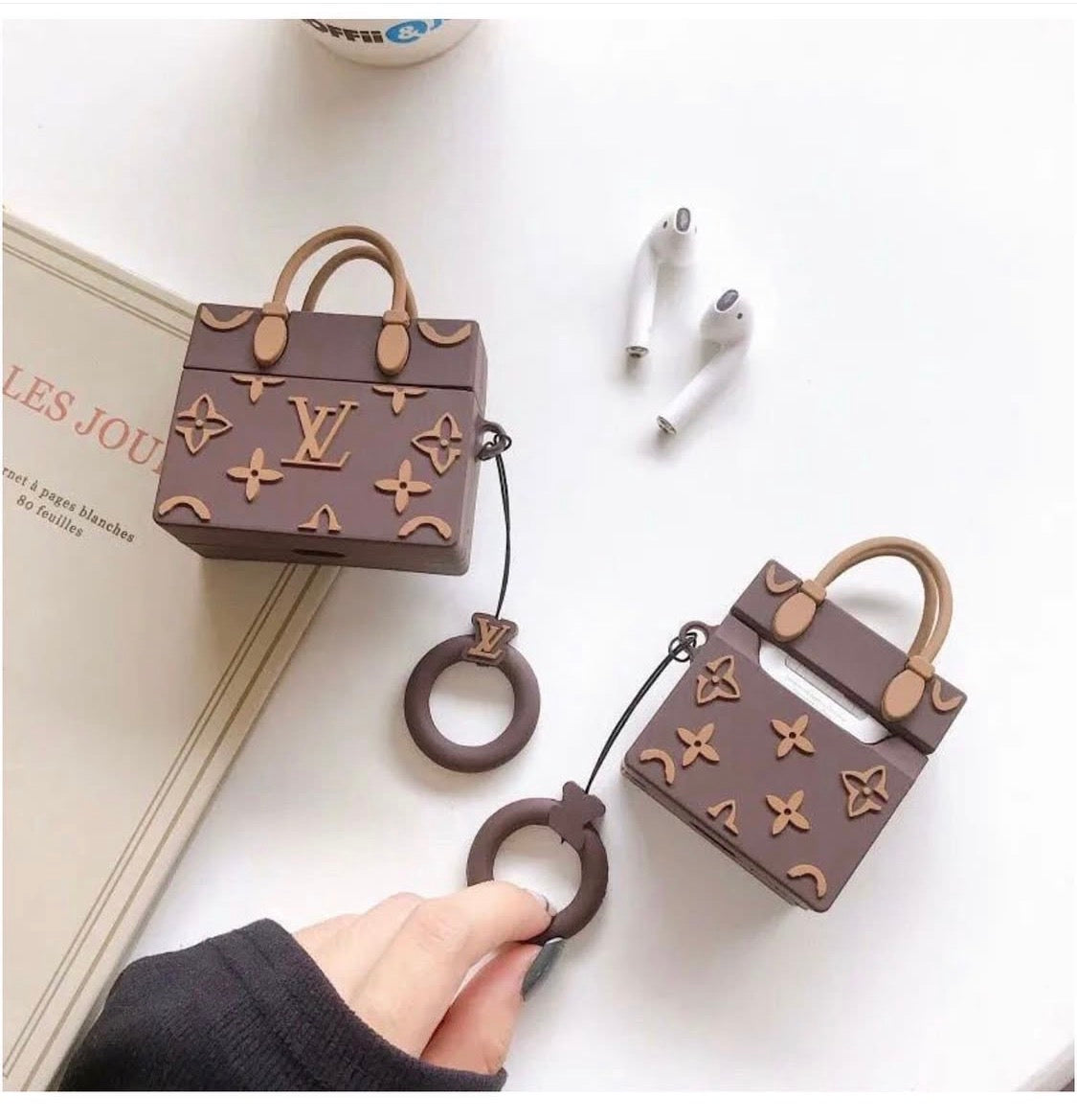 Lv The "Mini Trunk" Luxe