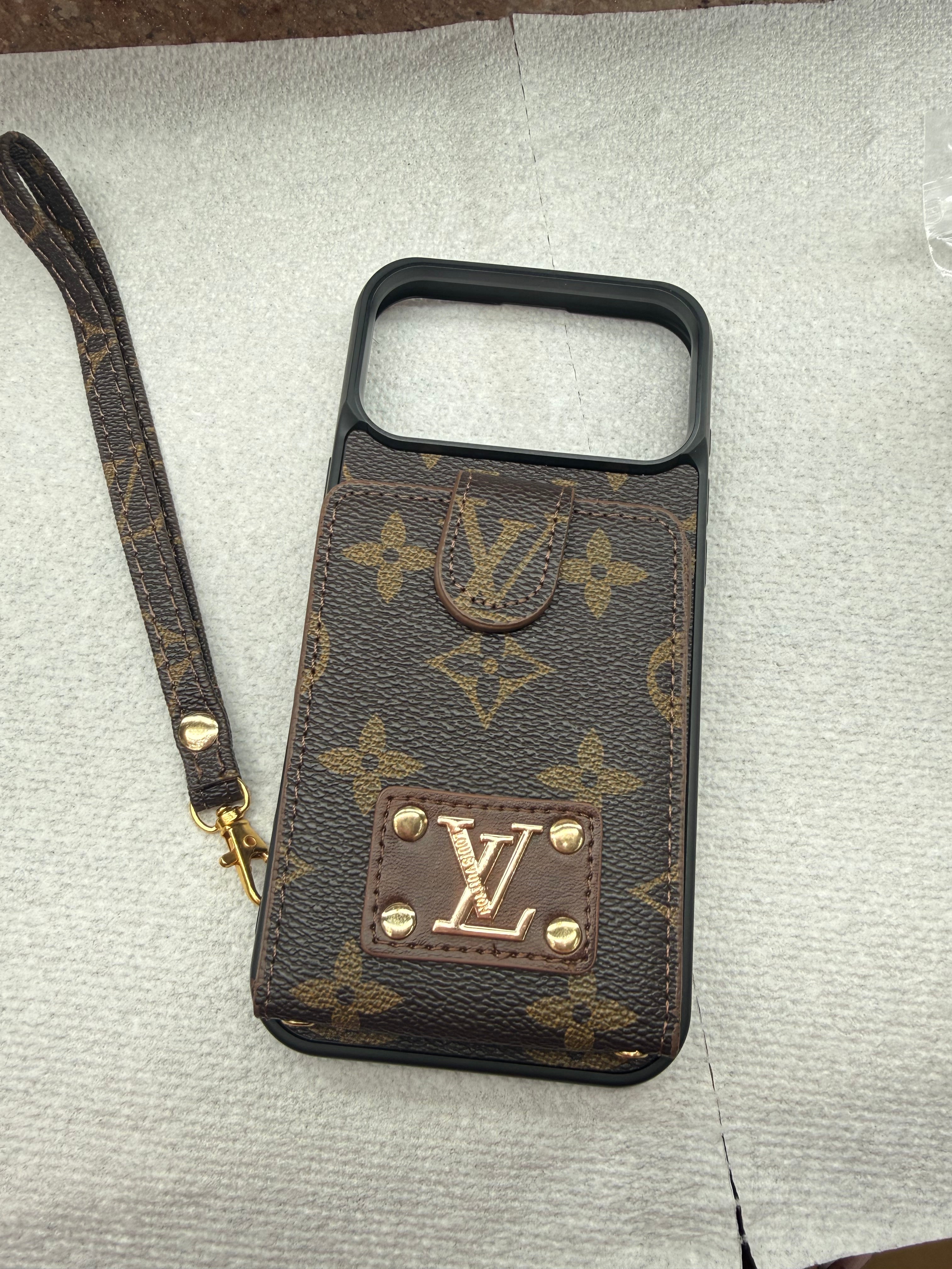 Sophisticated Crossbody iPhone Case with Integrated Card Wallet