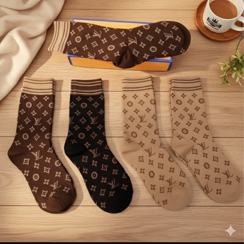 Classic Monogram Crew Sock set with gift box